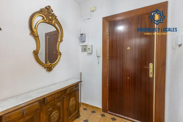 Piso amplio de tres dormitorios en ribera del genil-camino de ronda — 7