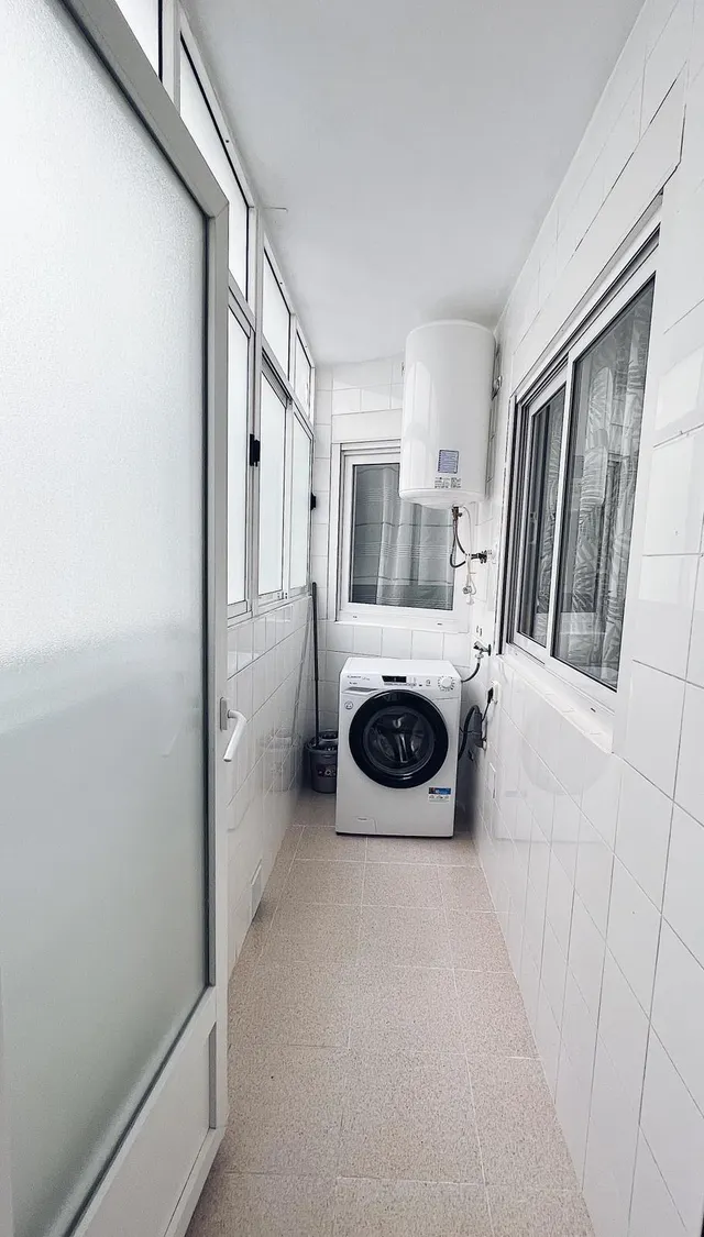 Apartamento con 2 dormitorios, 1 baño, 350 m. de la playa — 13