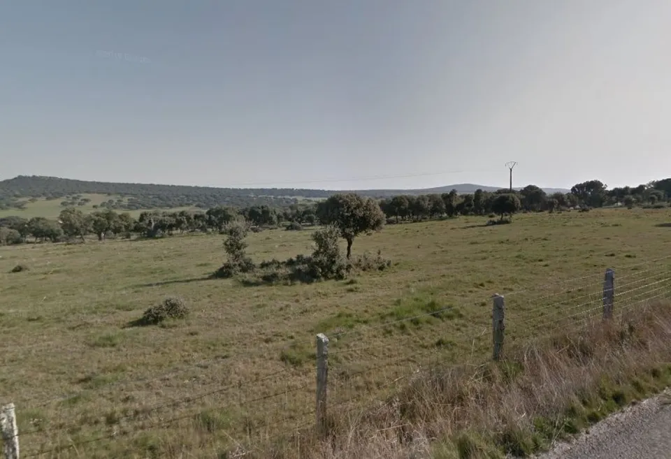 Urbis te ofrece una parcela en venta en Narros de Matalayegua, Salamanca.