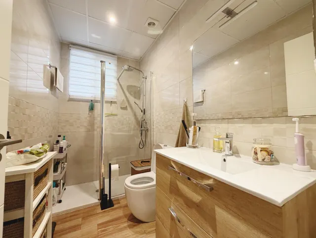 Apartamento de 1 dormitorio con licencia turistica en venta en La Carihuela, Torremolinos – 268.000 € — 14