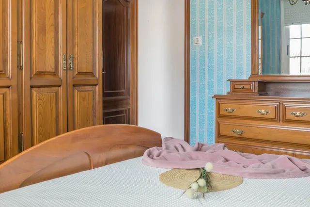 Amplia Casa + otra vivienda + anexo en Venta en Ardemil, Ordes — 7