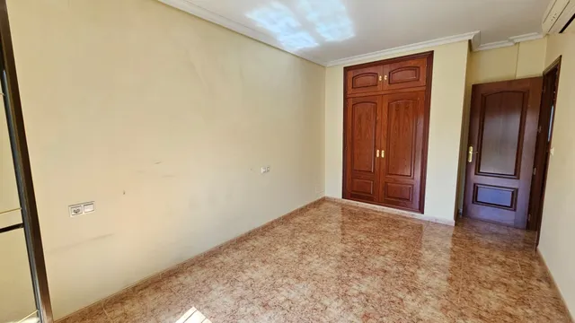 CAÑERO. Amplia Casa con cochera privada — 16