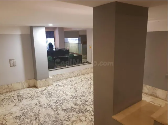 Local comercial 132m² en venta - Passeig de Pere III — 5