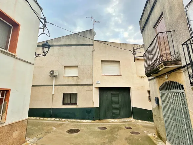 Casa 5 habitaciones 315m² en venta - Centro - foto 3