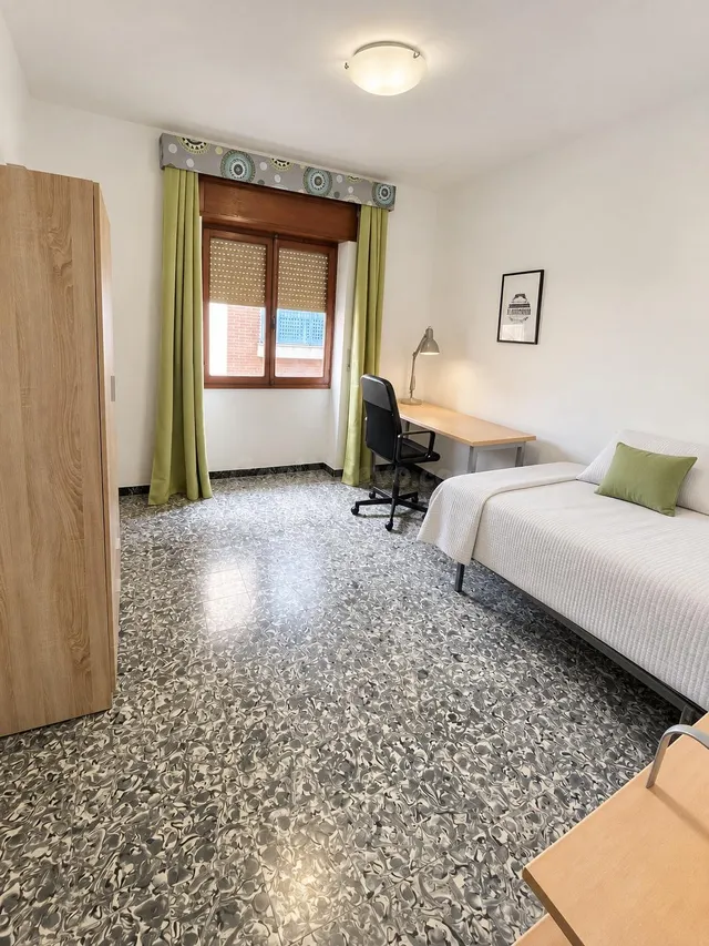 HAB. EN PISO PARA COMPARTIR - foto 4