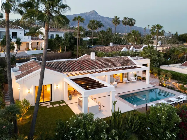 Chalet 4 habitaciones 241m² en venta - Marbella — 19