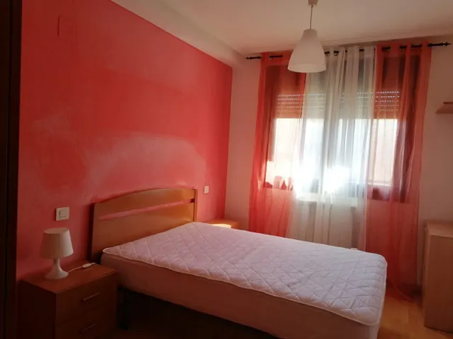 Apartamento  amplio calle doña sancha 1 habitación — 15