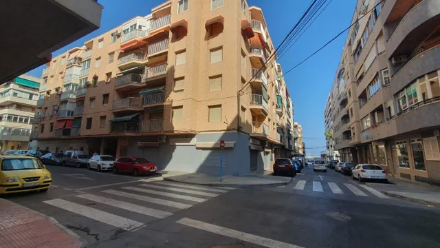 PISO A 3 CALLES DE PLAYA DE LOS NAUFRAGOS — 13