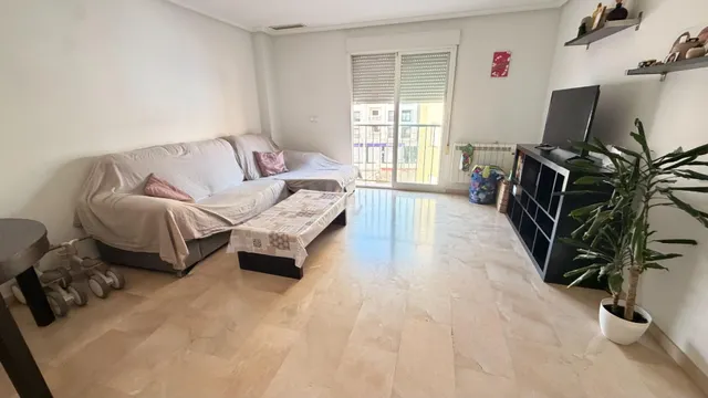 Amplio Apartamento en Elche - Portes Encarnades-Torreta-Portalada. — 2