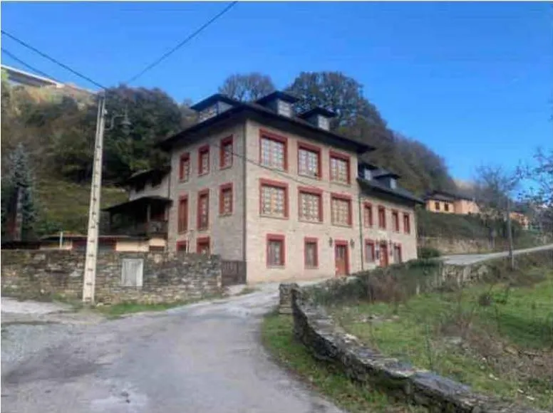 HOTEL EN HERRRIAS - VEGA DE VALCARCE