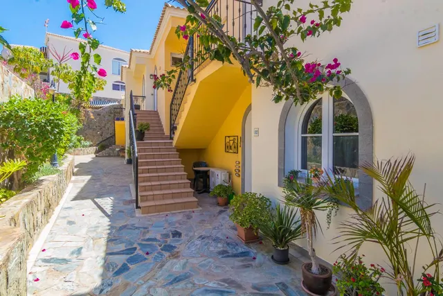 Exclusivo apartamento con amplia terraza y vistas al mar en Loma Verde — 33