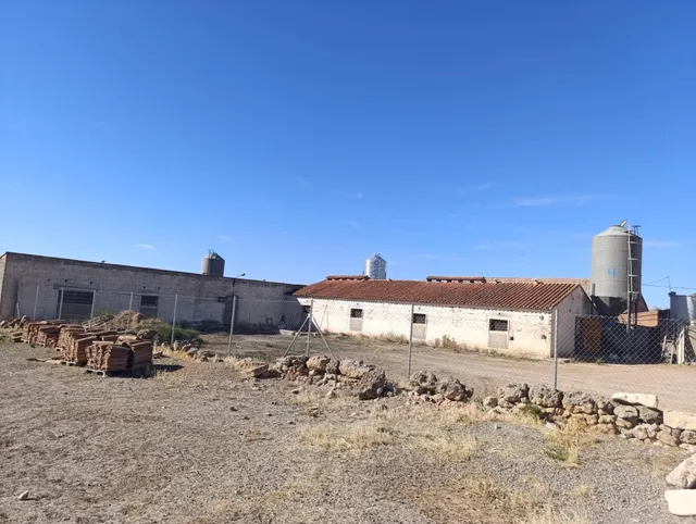 Negocio en venta en Caminreal (Teruel) — 17