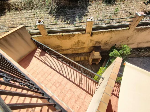 Casa 3 habitaciones 267m² en venta - AVDA. PARRIZAL — 23