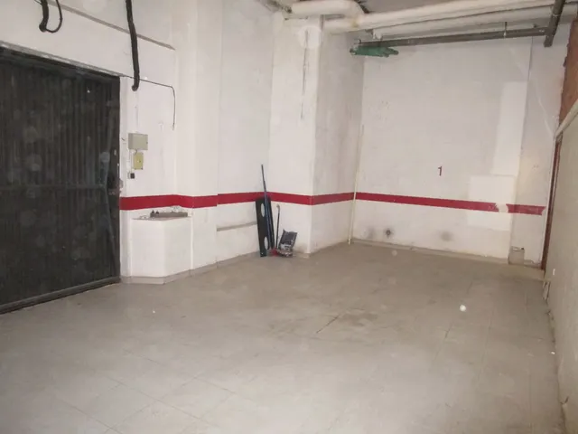 Urbis te ofrece un local en alquiler en zona Chinchibarra, Salamanca. — 10