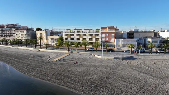 RESIDENCIAL DE OBRA NUEVA EN PRIMERA LÍNEA DE PLAYA EN SAN PEDRO DEL PINATAR — 2