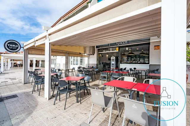 Traspaso GASTRO BAR-CERVECERÍA en la Avenida Marítima de Cal - foto 2