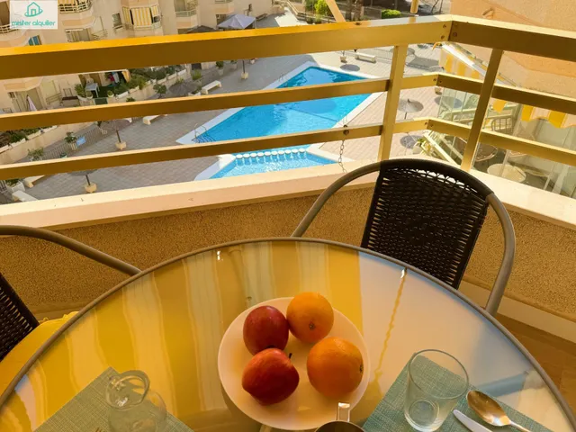 APARTAMENTO REFORMADO JUNTO AL MAR EN EL CAMPELLO, IDEAL PARA DESCANSO Y TELETRABAJO — 22