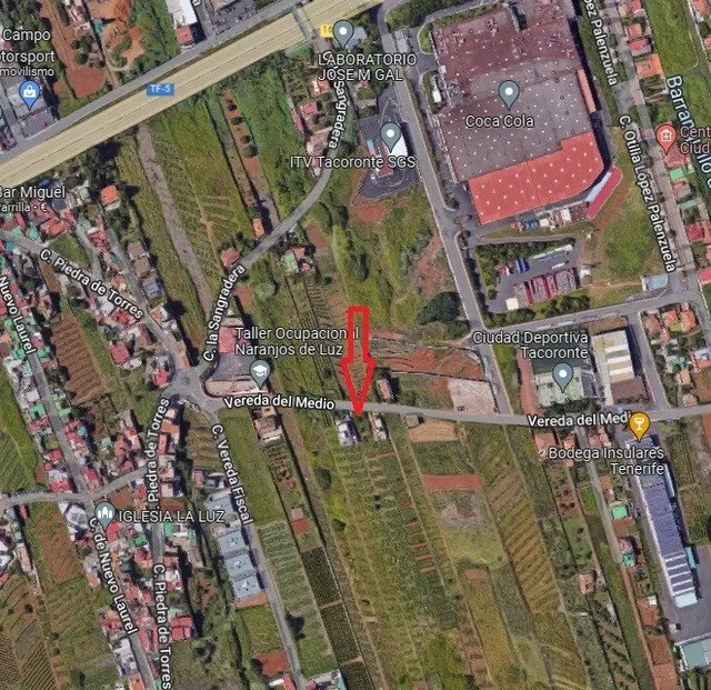 SOLAR URBANO CON FINCA RUSTICA — 12