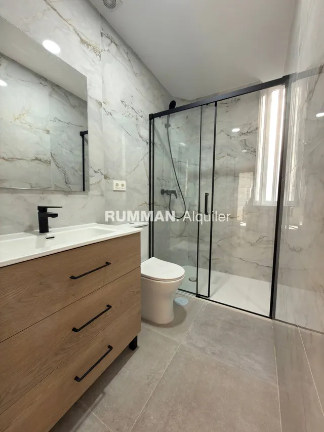 APARTAMENTO DE CUATRO DORMITORIOS — 9