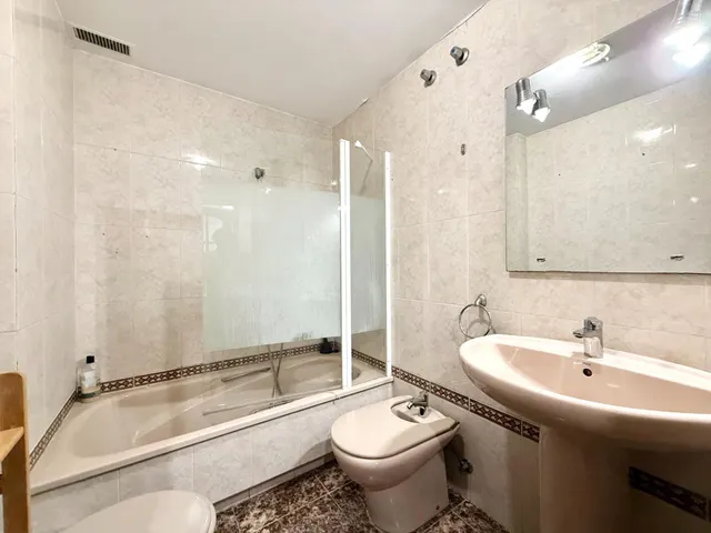 Piso de 4 habitaciones en alquiler en Torrent — 20