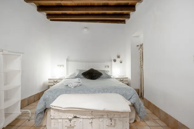 VENTA DE CÉNTRICO PISO DÚPLEX EN CALLE ELVIRA - GRANADA — 28