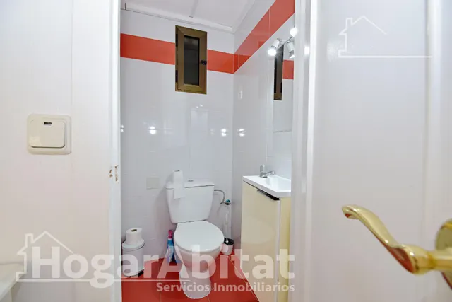Precioso ático dúplex, impecable y luminoso, todo amueblado y en pleno centro histórico — 29