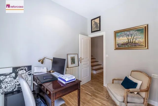Exclusivo Piso Dúplex en el Corazón de Granada — 14