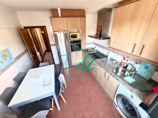 SE VENDE AMPLIO PISO EXTERIOR SEMINUEVO CON PLAZA DE GARAJE  - foto 4