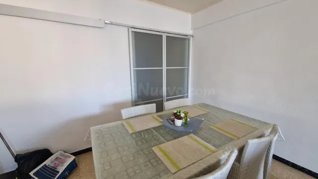 Oportunidad Única en La Ràpita: Acogedor Piso con Terraza y  - foto 5