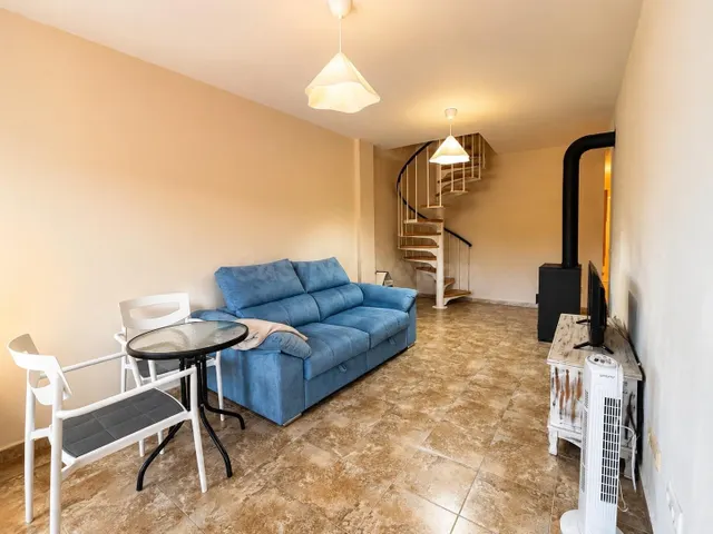 ¡DÚPLEX DE ENSUEÑO CON PISCINA Y BARBACOA EN VENTA EN TORÁS! - foto 5