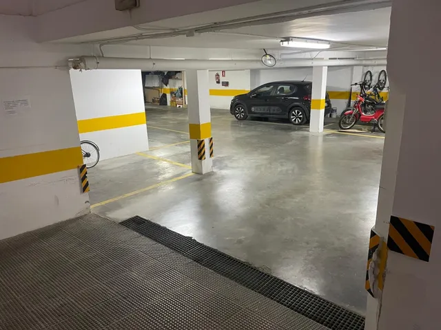 PLAZA DE GARAJE EN ZONA CENTRO - foto 2