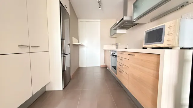 Espectacular Apartamento en Los Arenales del Sol con Vistas al Mar — 24