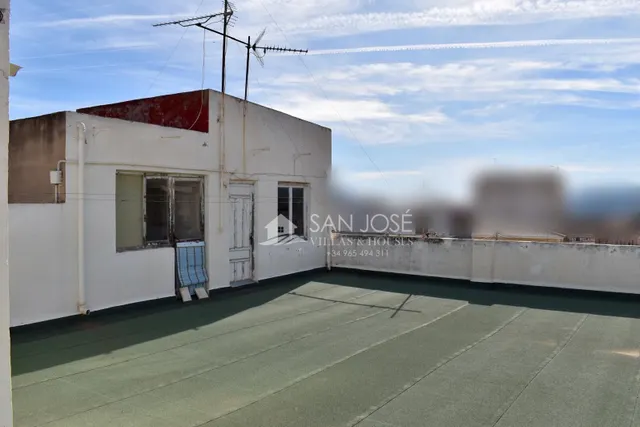 SE VENDEN DOS CASAS INDEPENDIENTES JUNTAS   CON GARAJE EN MONOVAR — 26