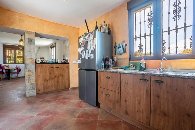 Casa con parcela en perfecto estado — 30