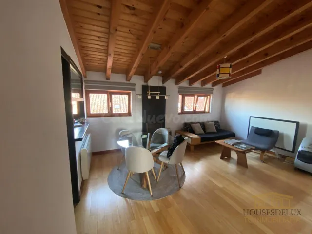 Piso de 55 m2 Reformado • Centro de León | Vistas Catedral y - foto 5