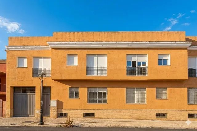 EDIFICIO CON ALTO POTENCIAL DE RENTABILIDAD: 75 habitaciones - foto 5