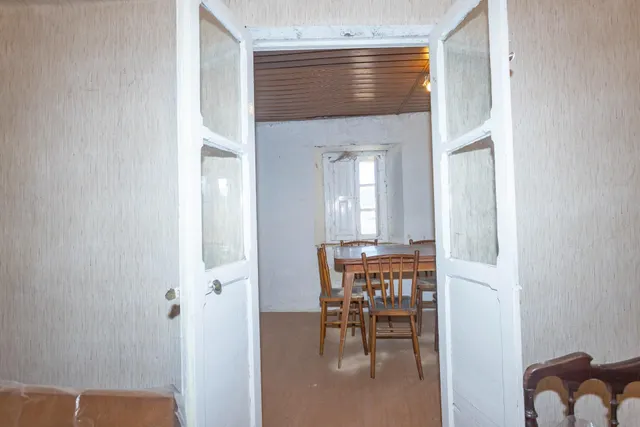 Casona montañesa y cuadra de piedra — 19