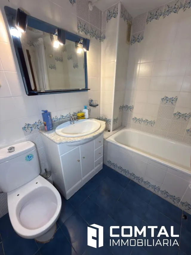Piso familiar de 4 habitaciones, 2 baños y terraza en los alrededores de Sagrada Família — 15