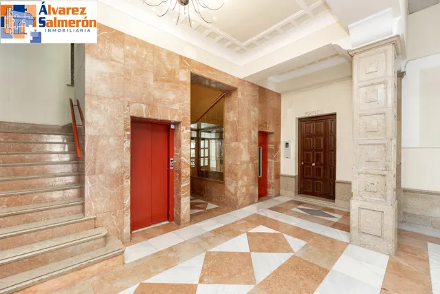 Gran vivienda en Plaza Los Campos - 7 habitaciones — 6