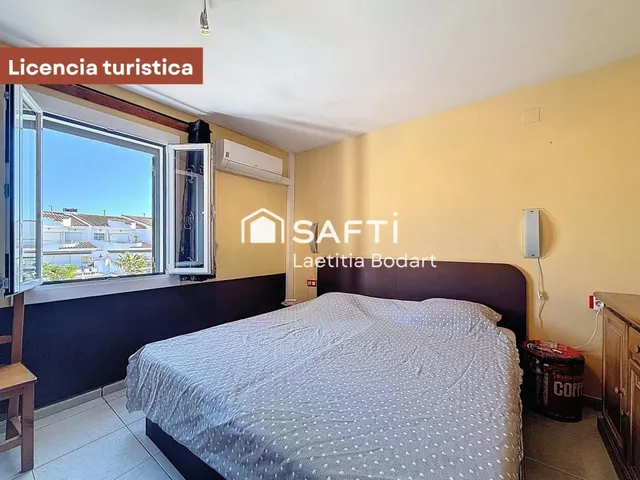 Casa de pescador con licencia turística y amarre - Empuriabrava — 31