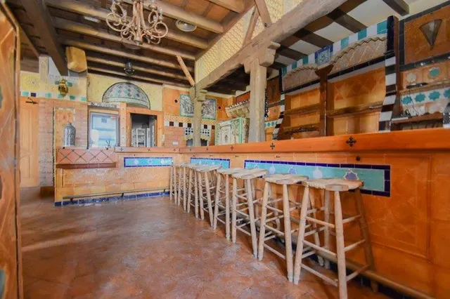 Restaurante totalmente instalado con licencia — 21