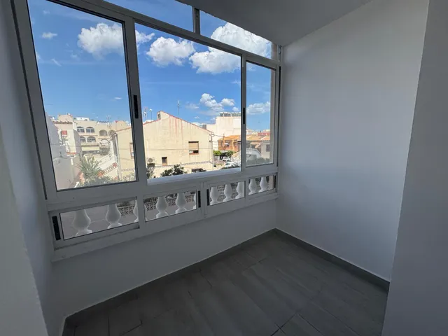 ¡Apartamento reformado a 500 metros de la playa! - foto 2