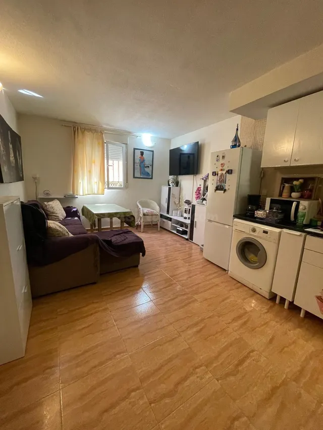APARTAMENTO CON PATIO Y GARAJE EN EL MOLAR