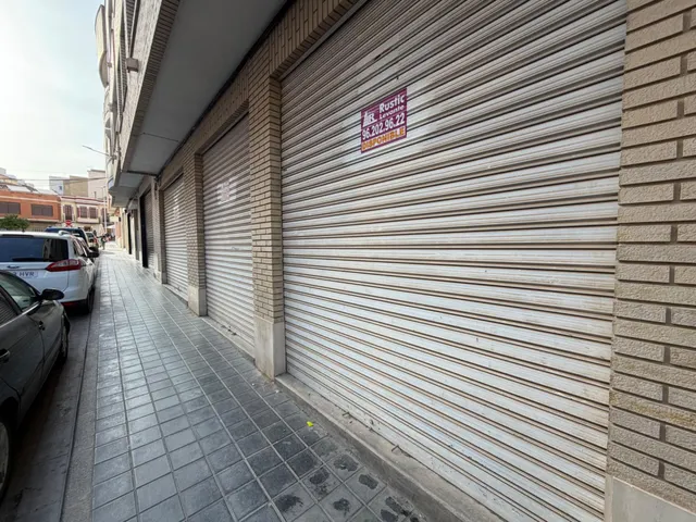 LOCAL COMERCIA EN ZONA CENTRICA — 2