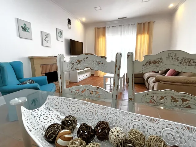 2 CHALETS EN LA ZONA DE EL FLORIN — 24