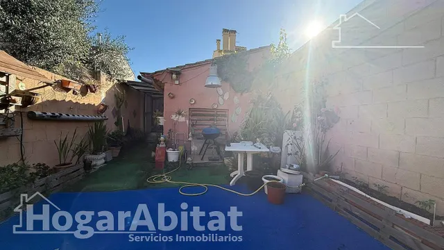 Amplia y luminosa casa con terraza y garaje — 38