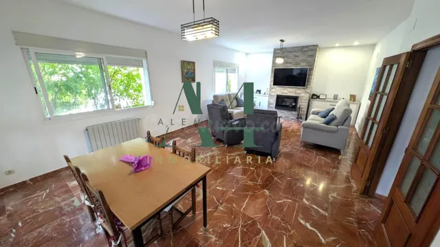 Exclusivo Chalet Reformado en Caceres - R-66 por 594.900€ — 11