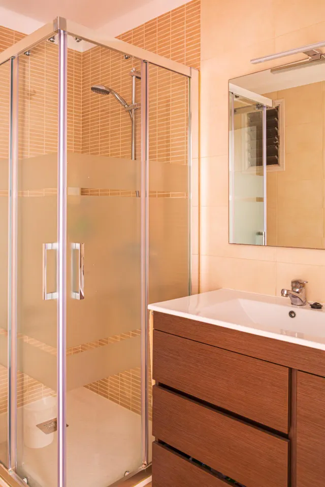APARTAMENTO EN JAUME III EN ALQUILER TEMPORAL — 28