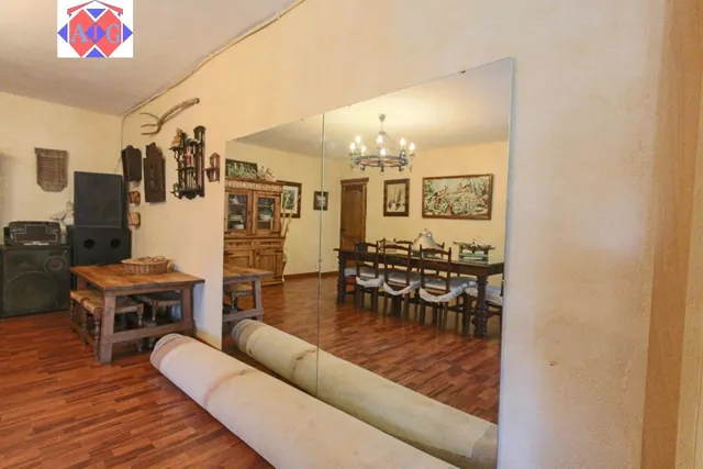 0110 Chalet en Zona Residencial, El Romeral. — 48