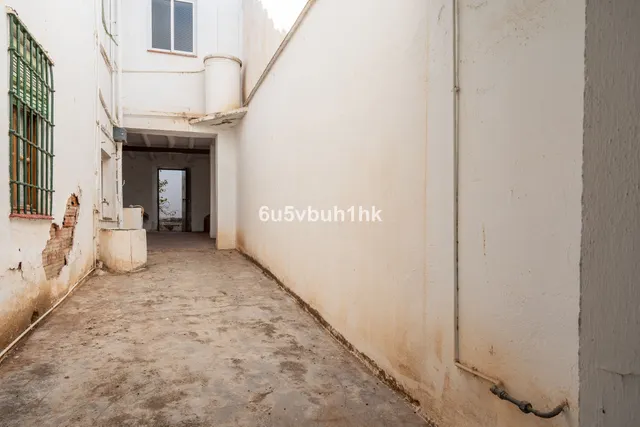 Adosado 5 habitaciones 270m² en venta - Polígono - Alrededores - Pedanías — 23